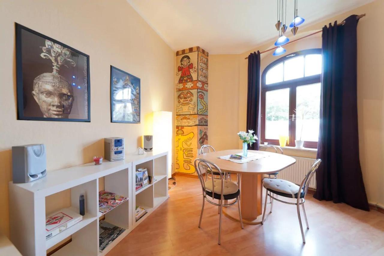 Grosse Ferienwohnung In Dresden-Lobtau エクステリア 写真